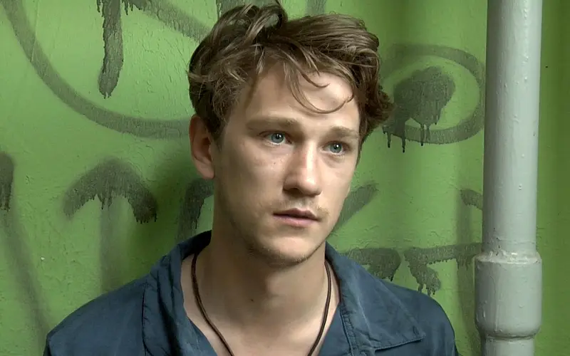 Антон Шагин (кадр из фильма «Бездельники»)