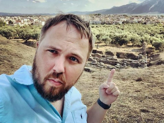 Блогер очень любит путешествовать