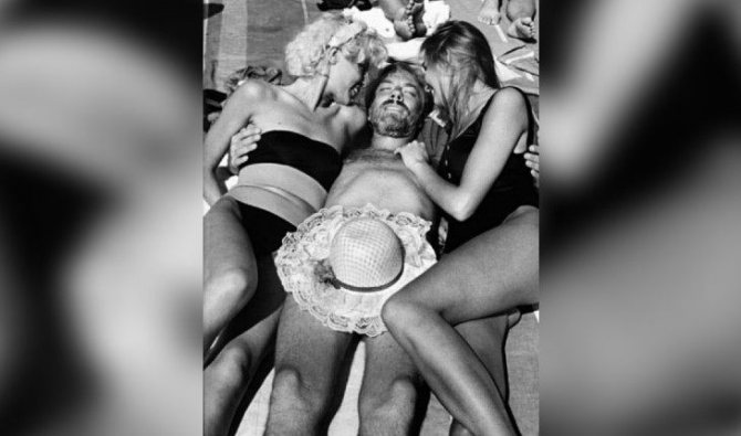 Дмитрий Крылов и участницы конкурса «Мисс пресса-91»