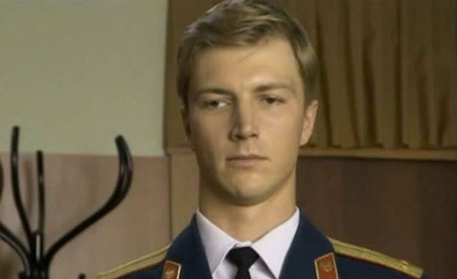 Сергей Мухин в фильме «Откричат журавли»