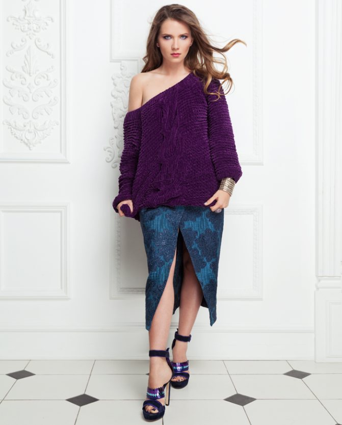 Свитер, aurum; юбка, A.G.P; босоножки, jimmy choo