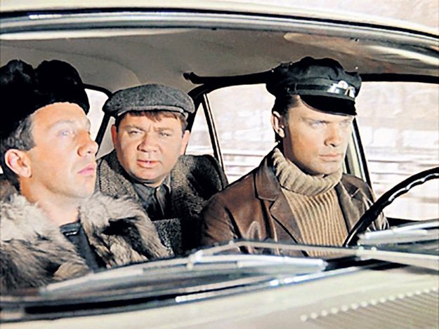 В «Джентльменах удачи» с Евгением ЛЕОНОВЫМ и Савелием КРАМАРОВЫМ